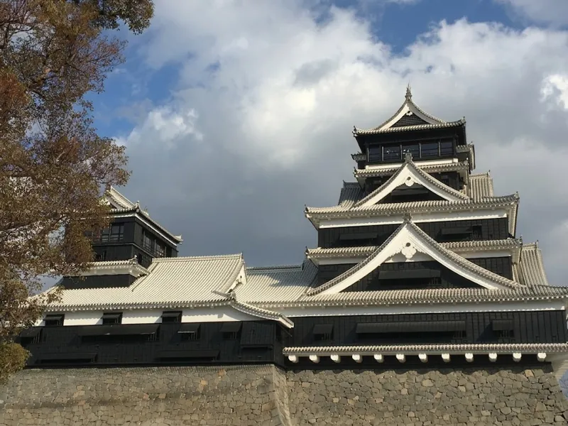復元された熊本城 天守閣